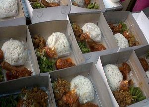 Read more about the article Paket Catering Nasi Box Terjangkau, Halal, Area Jakarta