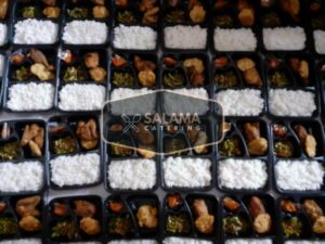 Read more about the article Paket Hemat Menu Nasi Kotak Harga 25000